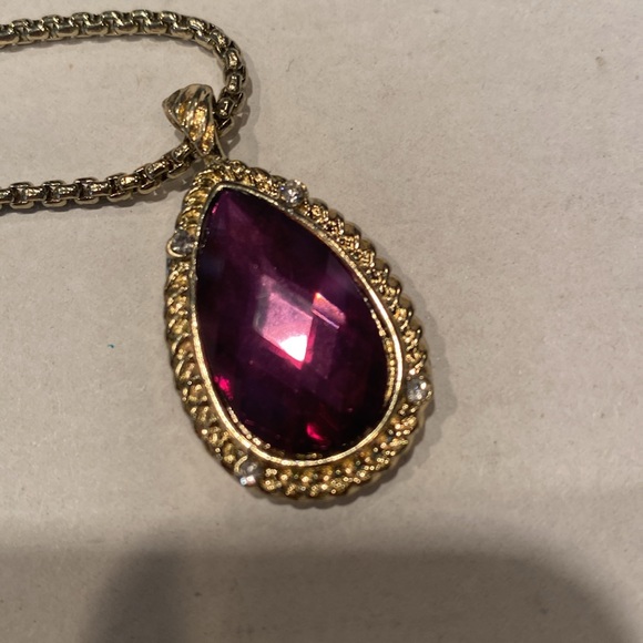 NWT Pure Faux Amethyst Pendant Necklace w/ matching earrings - Picture 2 of 5